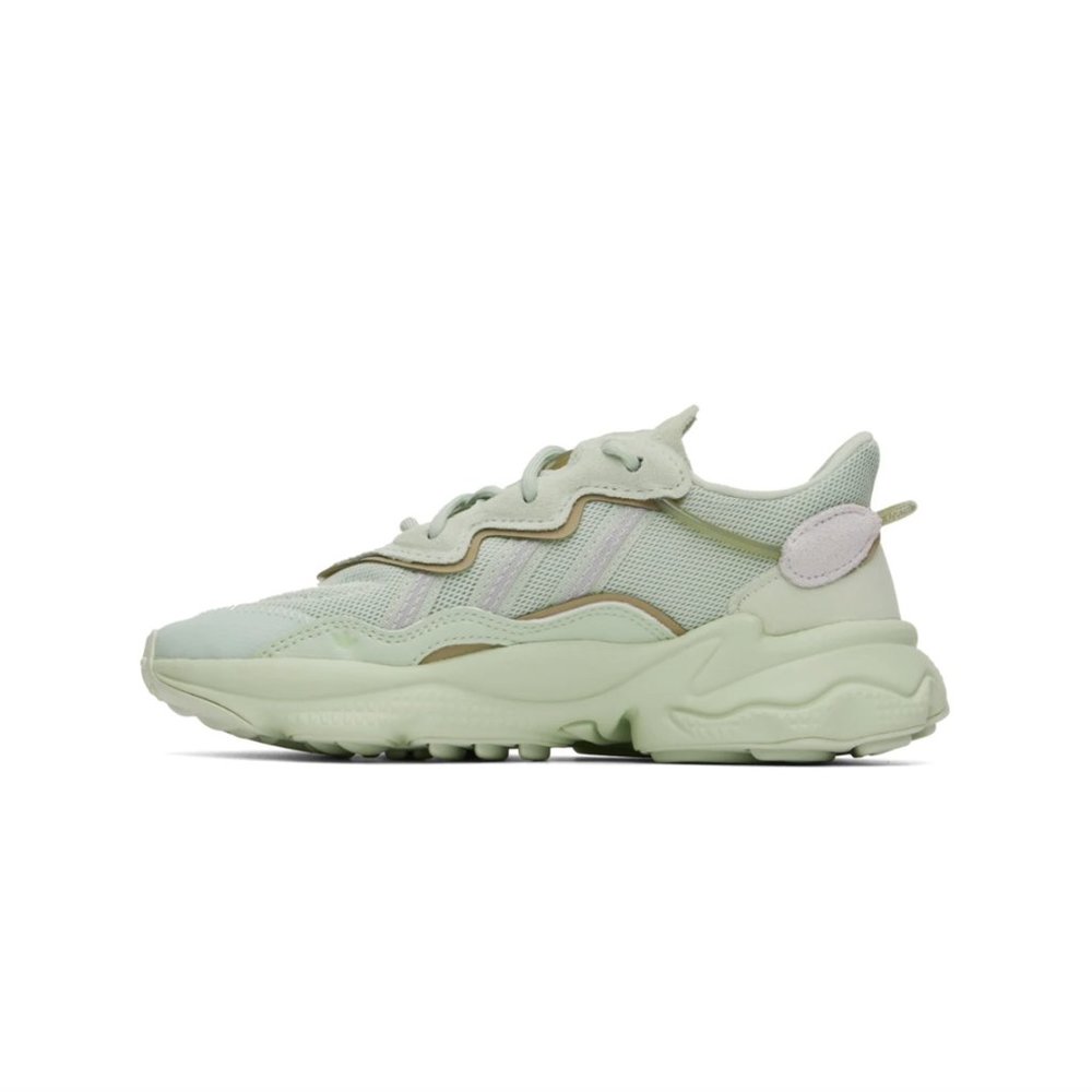 NEW Adidas Ozweego